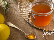 Gelatina di miele alle mele e rosmarino