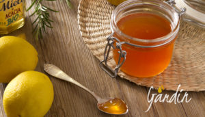 Gelatina di miele alle mele e rosmarino